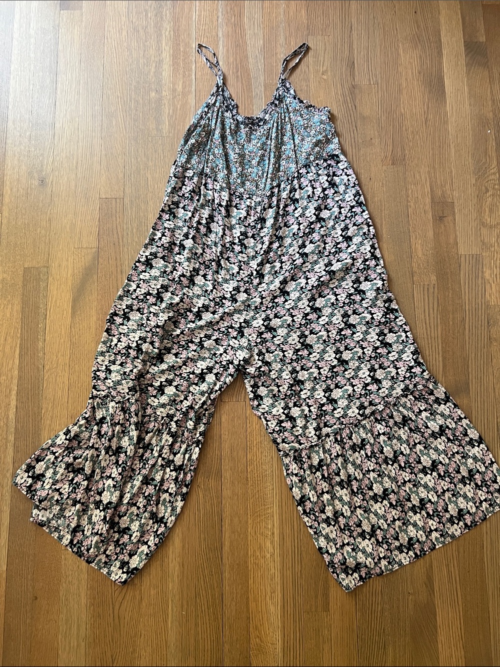 Floral Wide-Leg Jumpsuit with Adjustable Spaghetti Straps, Pockets- Pink/Black